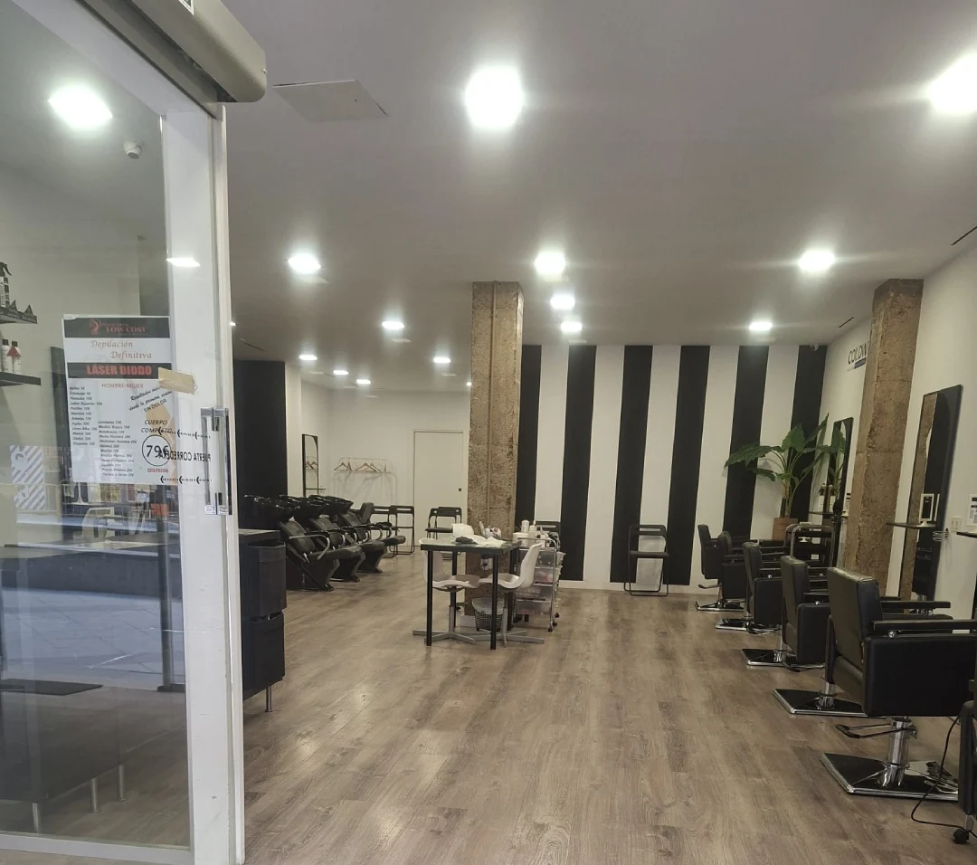 Milano Cosmetics - C. Emperatriz Eugenia, 9, Ronda, 18002 Granada (1)