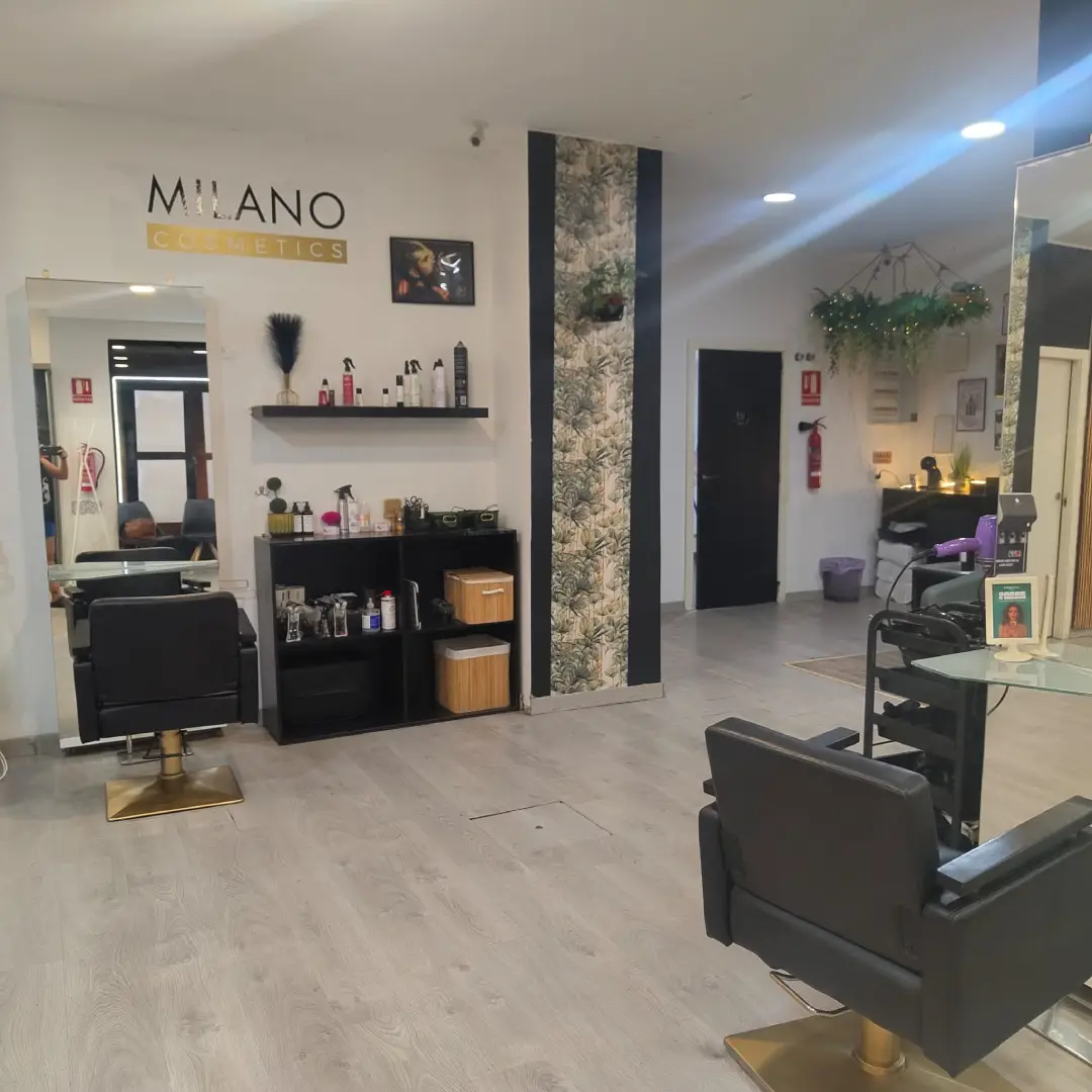 Salón de peluquería en Ángel Guimerá, Valencia