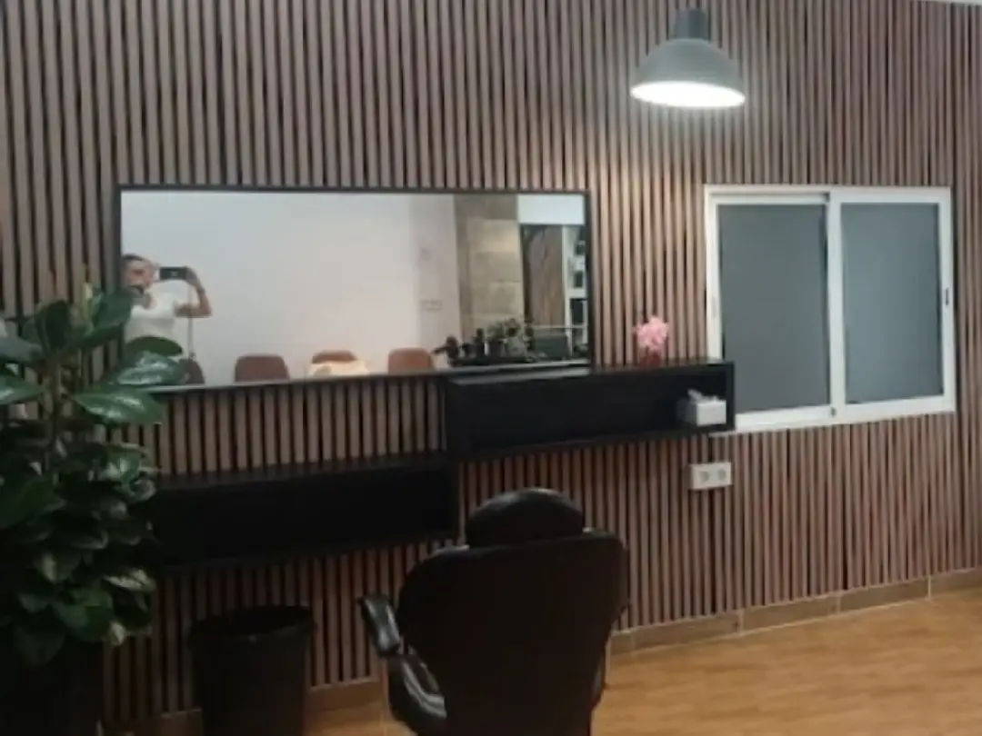 Salón de peluquería en Benetúsrer, Valencia