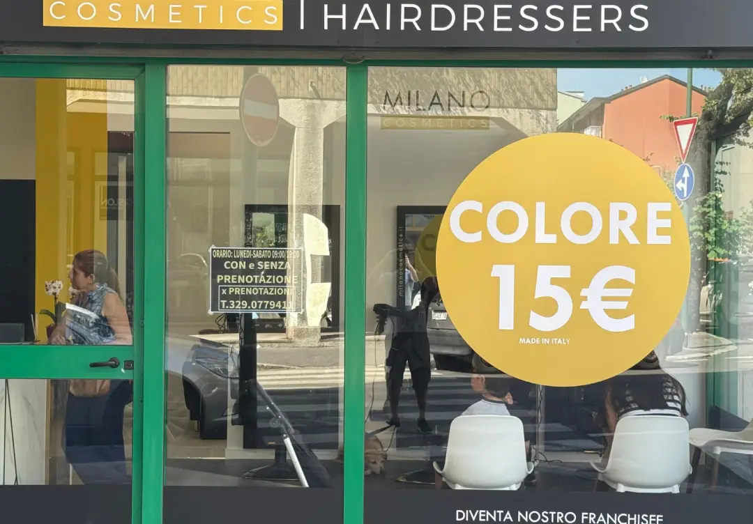 Salón de peluquería en Milán Italia